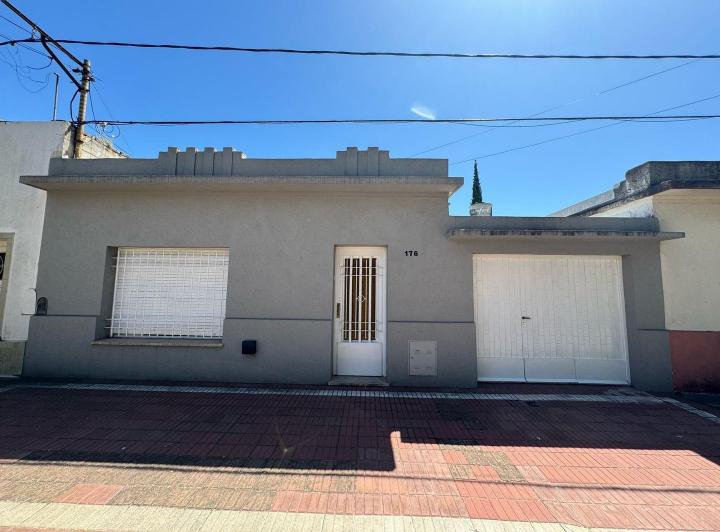 Casa · 100m² · 3 Ambientes · 1 Cochera