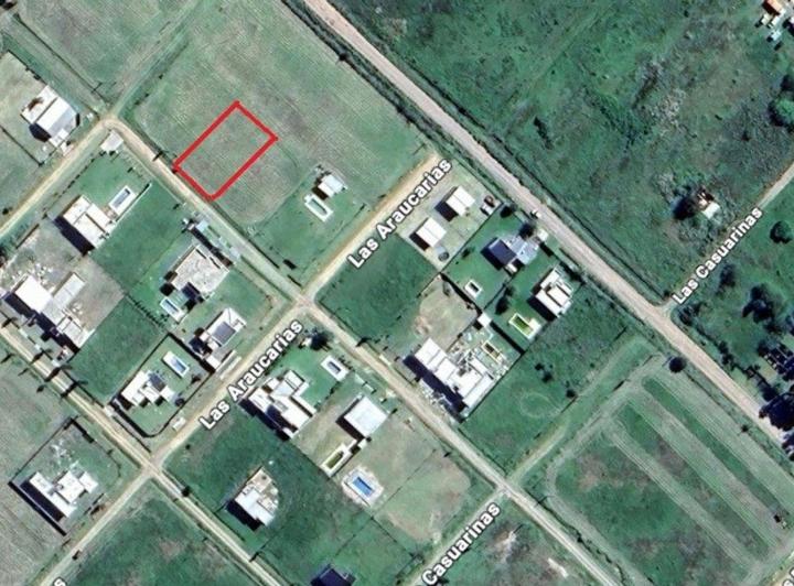 Terreno · 807m²