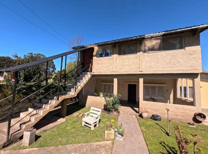 PH · 242m² · 7 Ambientes · 2 Cocheras