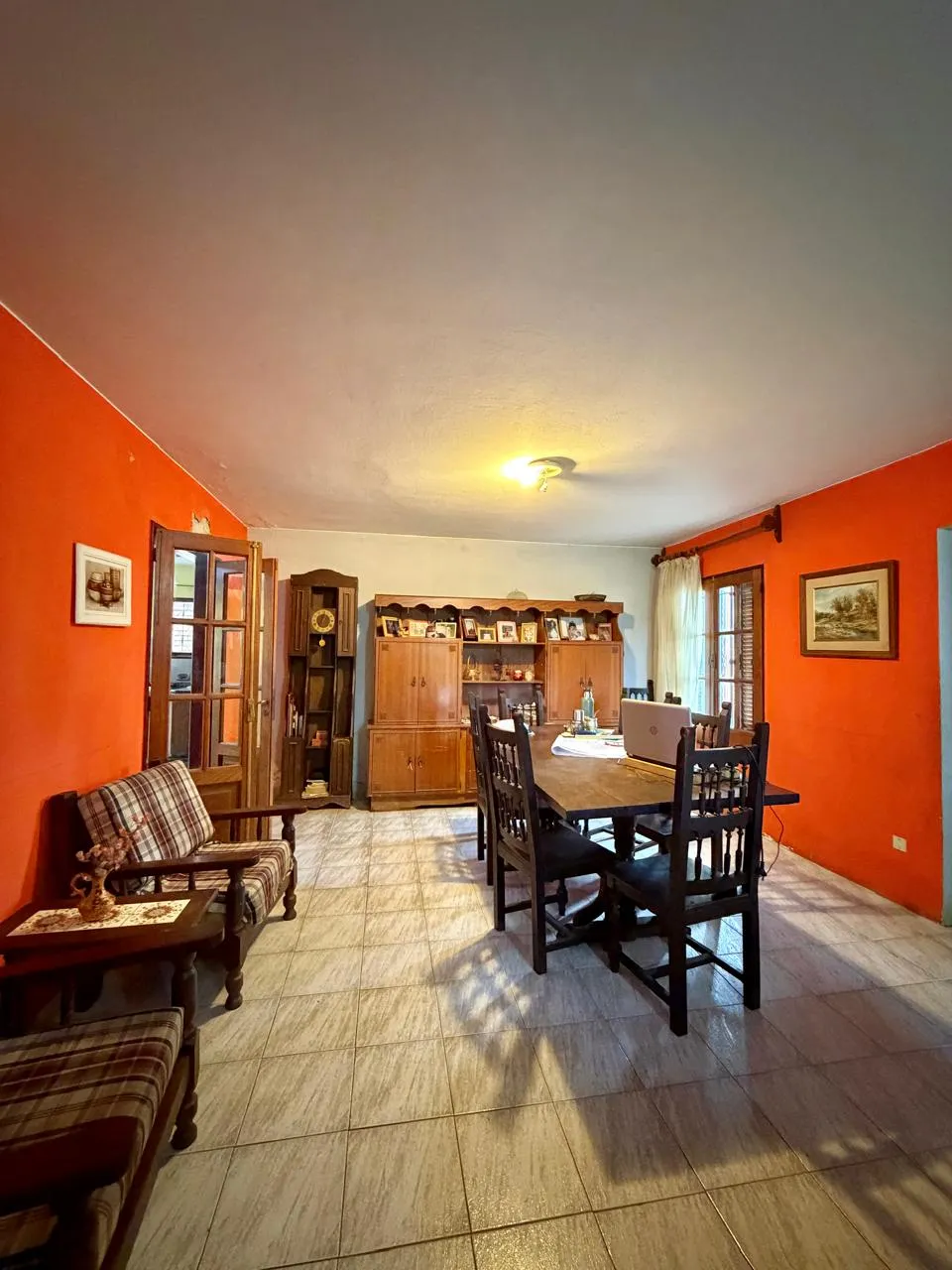 Venta: Casa - 4 Dormitorios - 4 Baños - Quincho, Cochera - José Muñoz - Carlos Paz