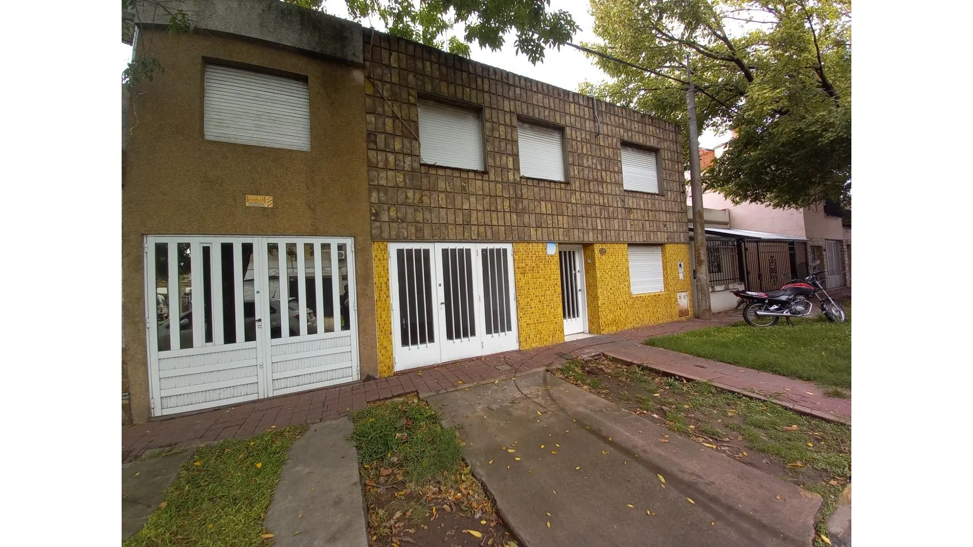 Casa en PH de dos plantas en VENTA