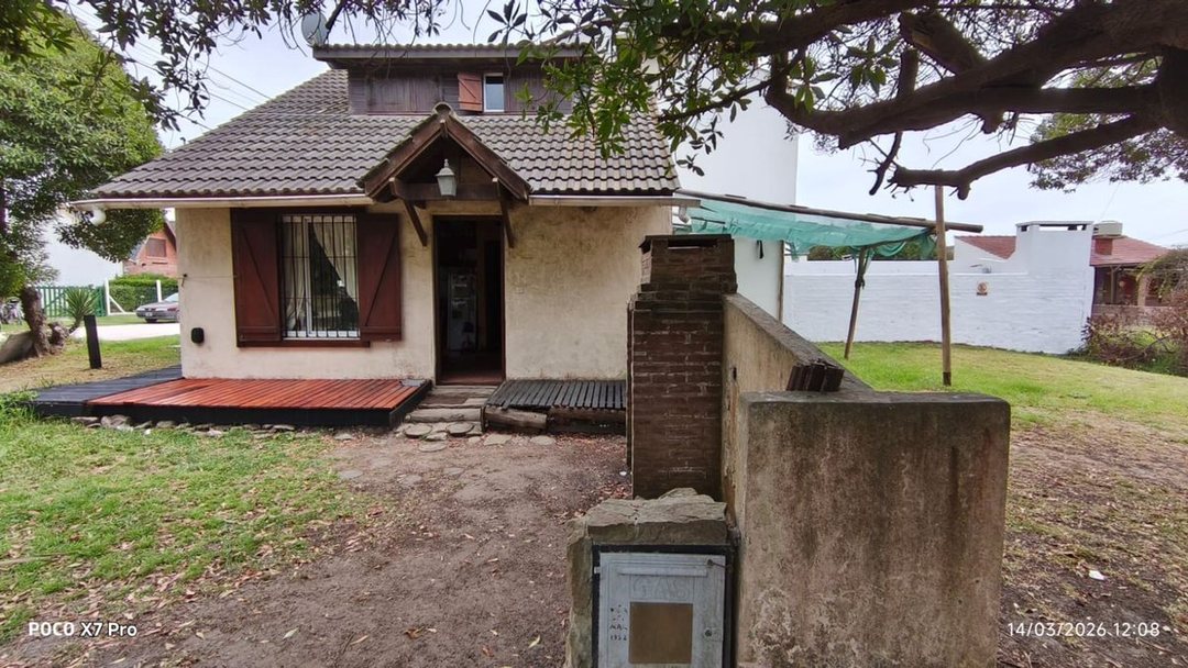 VENTA CASA A MTS DE LA PLAYA, STA CLARA DEL MAR