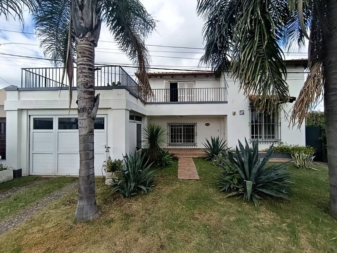 VENTA / CASA / SUNCHALES / BARRIO VILLA DEL PARQUE