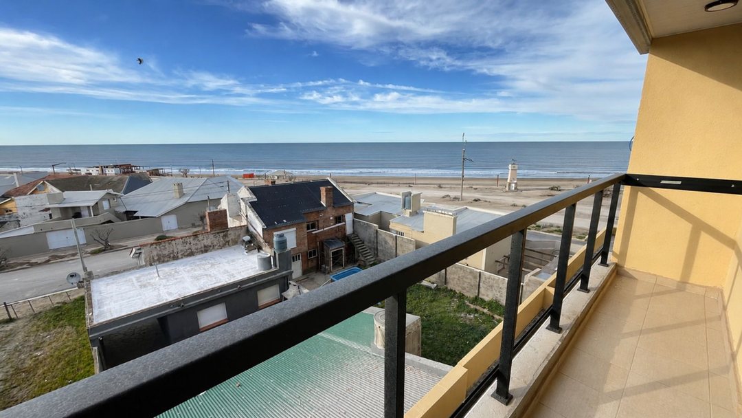 VENTA DEPTO 3 AMB FRENTE AL MAR EN CLAROMECÓ