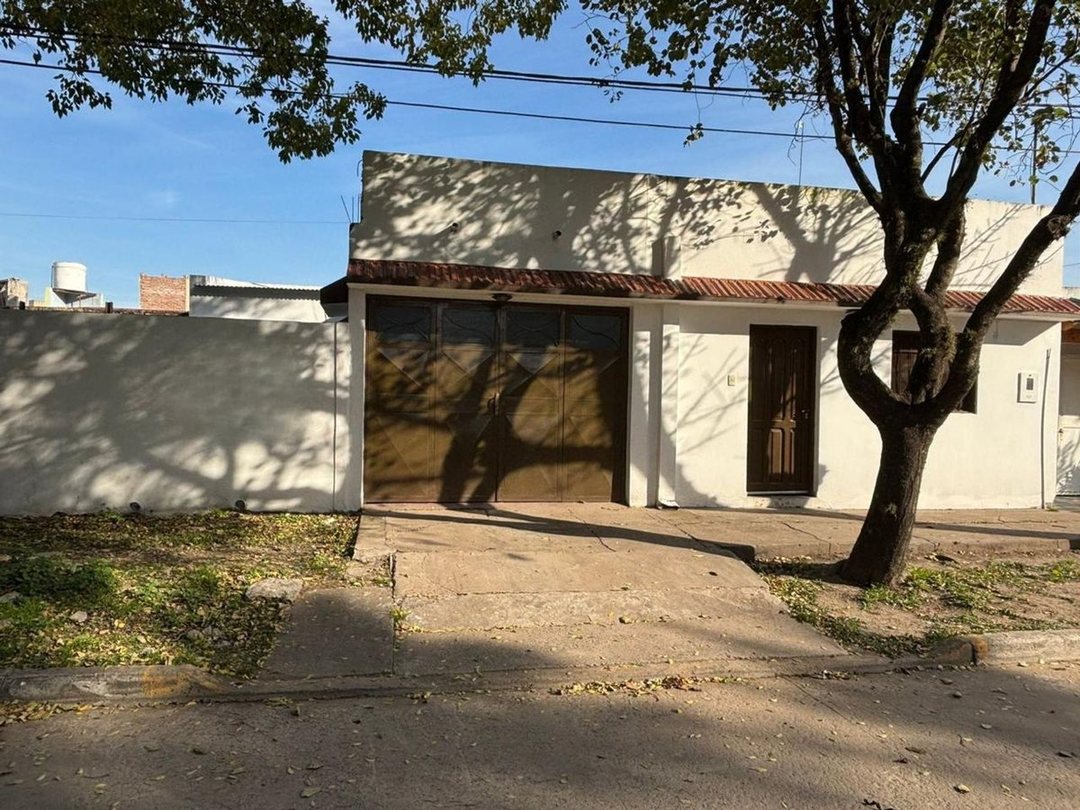 Se Vende Casa en Barrio Parque Industrial