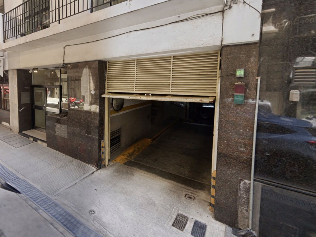 VENTA COCHERA MÓVIL CUBIERTA 25 DE MAYO 762, CABA