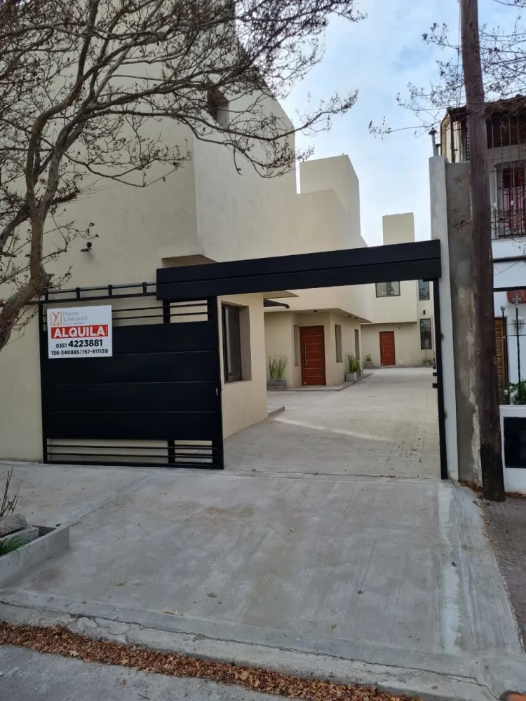 SE ALQUILA DUPLEX EN ALTO ALBERDI