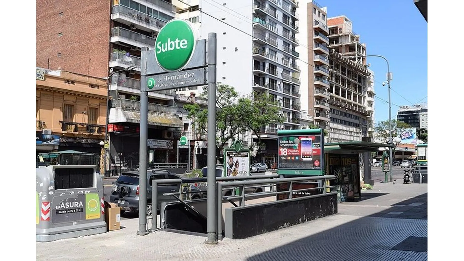Cochera p/auto mediano Ciudad de la Paz 1200 Belgrano