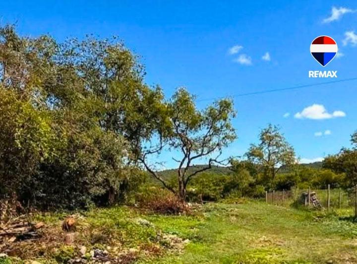 Terreno · 863m²