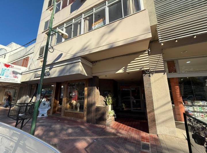 Departamento · 80m² · 4 Ambientes