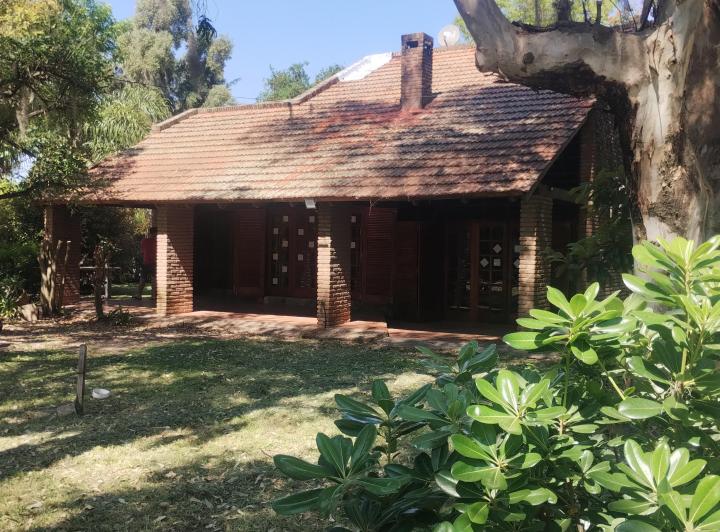 Casa · 184m² · 2 Dormitorios · 1 Cochera