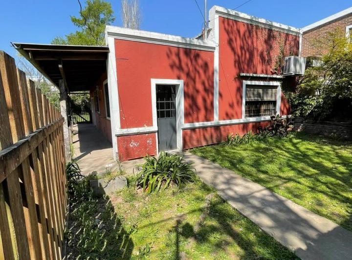 Casa · 98m² · 2 Dormitorios · 1 Cochera