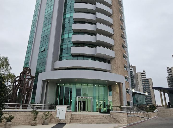 Departamento · 225m² · 4 Ambientes · 2 Cocheras