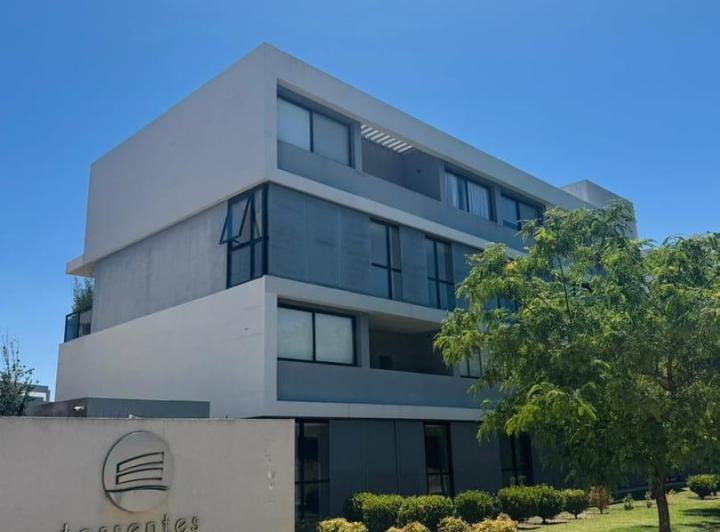 Departamento · 170m² · 4 Ambientes · 1 Cochera