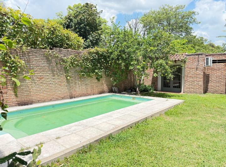 Casa · 200m² · 6 Ambientes