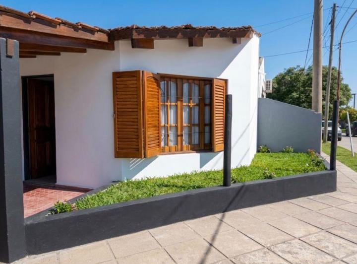 Casa · 97m² · 6 Ambientes · 1 Cochera