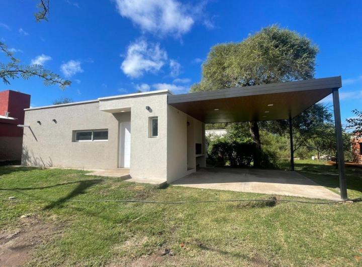 Casa · 150m² · 6 Ambientes · 2 Cocheras