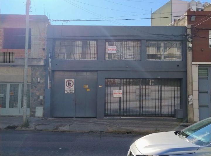 Local comercial · 385m²