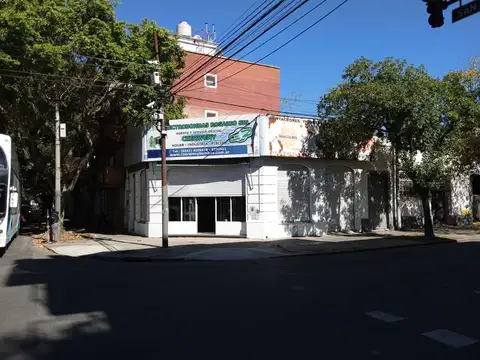 Local en Alquiler en Luis Agote, Rosario