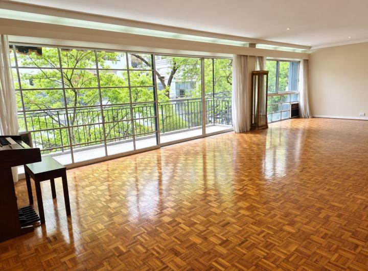 Departamento · 164m² · 5 Ambientes · 1 Cochera