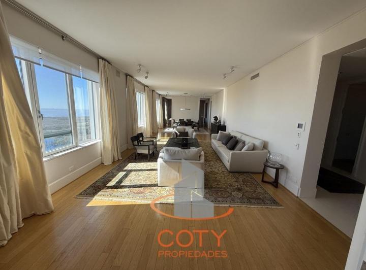Departamento · 426m² · 5 Ambientes · 3 Cocheras