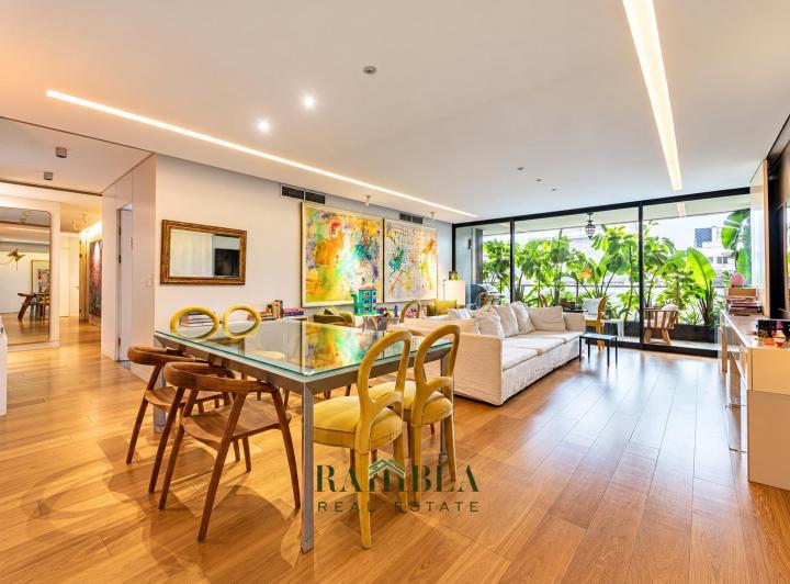 Departamento · 230m² · 5 Ambientes · 2 Cocheras