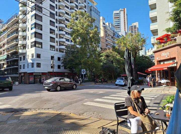Departamento · 40m² · 2 Ambientes · 1 Cochera