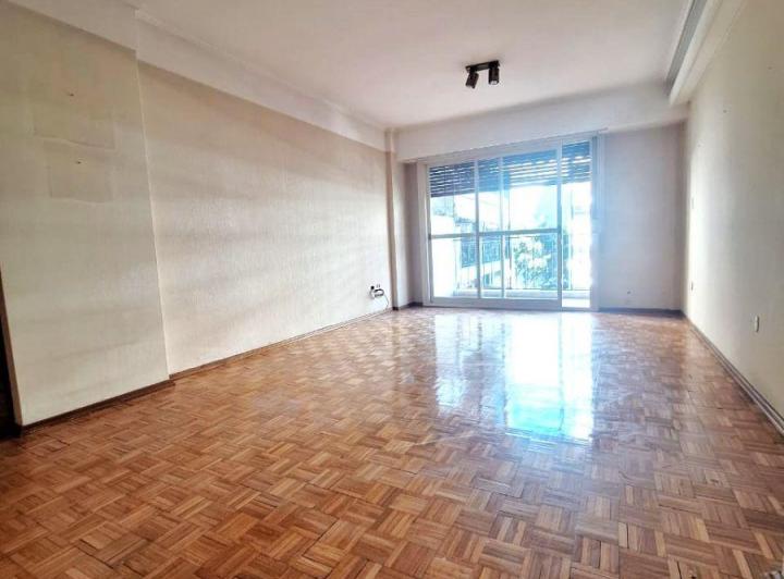 Departamento · 80m² · 4 Ambientes · 1 Cochera