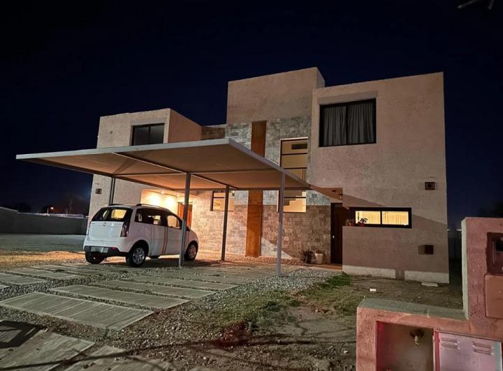 Casa · 120m² · 3 Dormitorios · 1 Cochera
