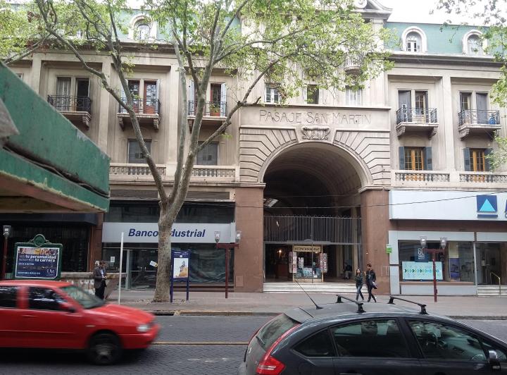 Departamento · 110m² · 8 Ambientes