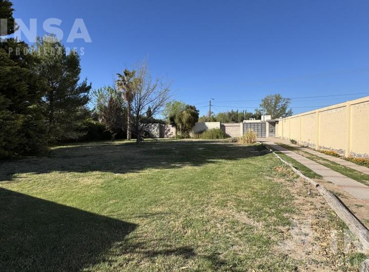 Casa · 500m² · 5 Ambientes · 5 Cocheras