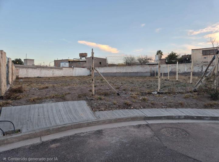 Terreno · 700m²