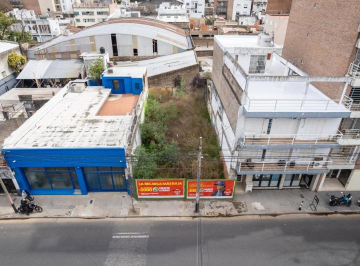 Terreno · 202m²