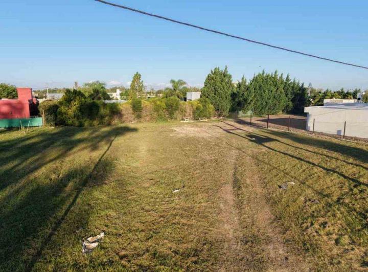 Terreno · 1223m²