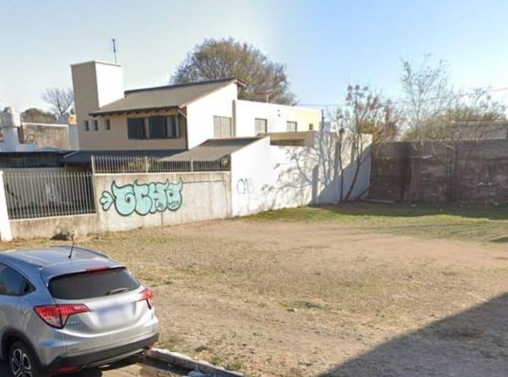 Terreno · 275m²