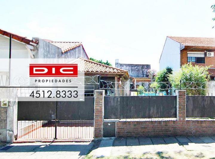 Casa · 143m² · 3 Ambientes · 2 Cocheras