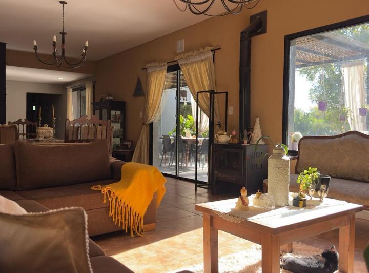 Casa · 168m² · 5 Ambientes · 3 Cocheras