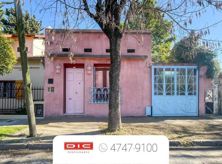 Casa · 101m² · 4 Ambientes · 1 Cochera