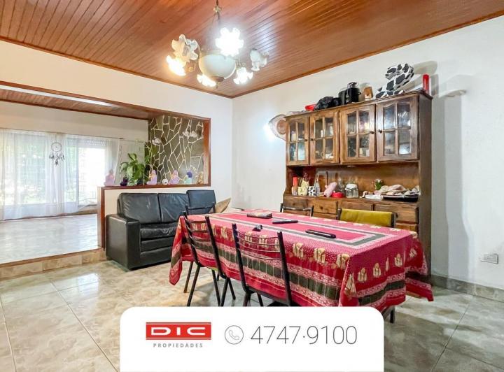Casa · 128m² · 4 Ambientes · 1 Cochera
