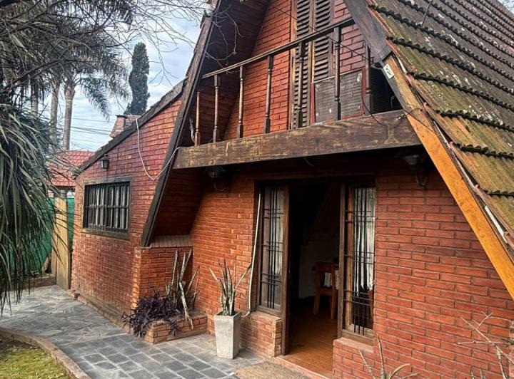 Casa · 66m² · 4 Ambientes · 1 Cochera