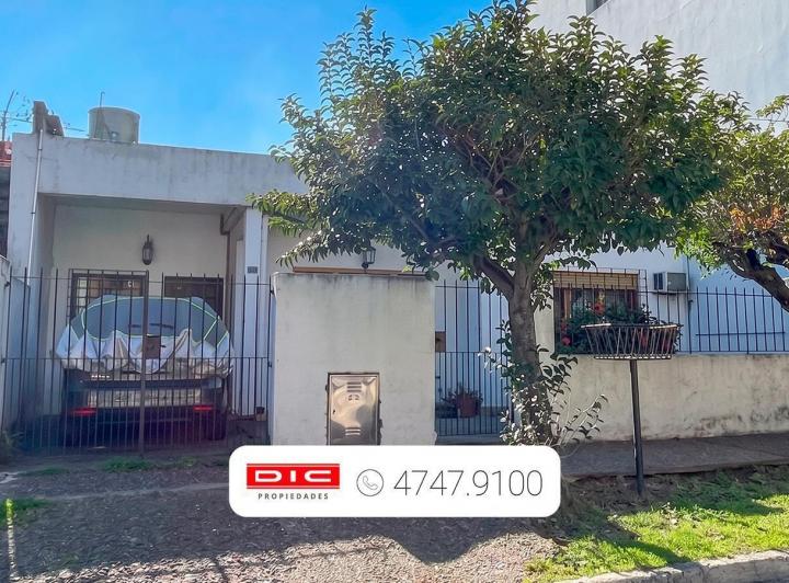 Casa · 145m² · 3 Ambientes · 1 Cochera