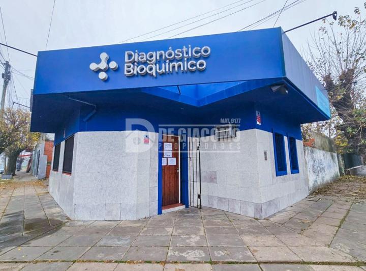 Casa · 214m² · 4 Ambientes