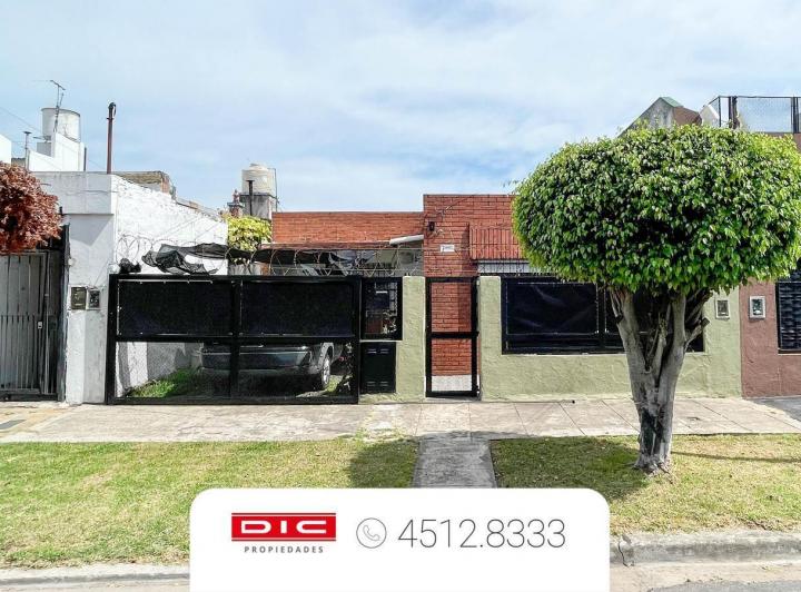 Casa · 59m² · 3 Ambientes · 1 Cochera