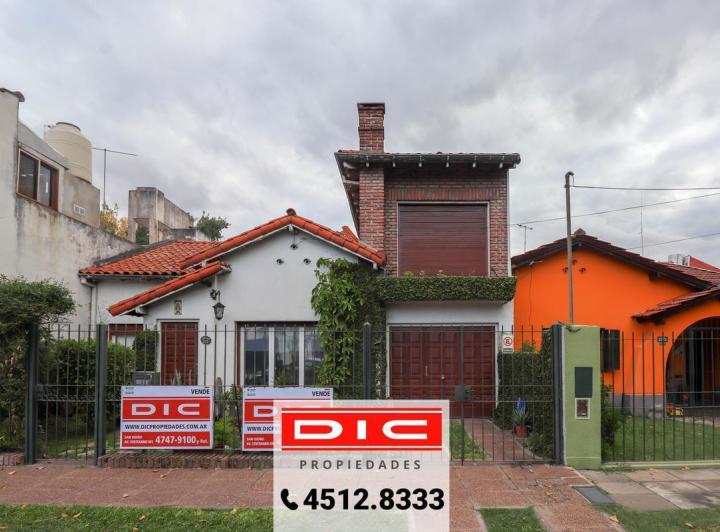 Casa · 166m² · 5 Ambientes · 1 Cochera