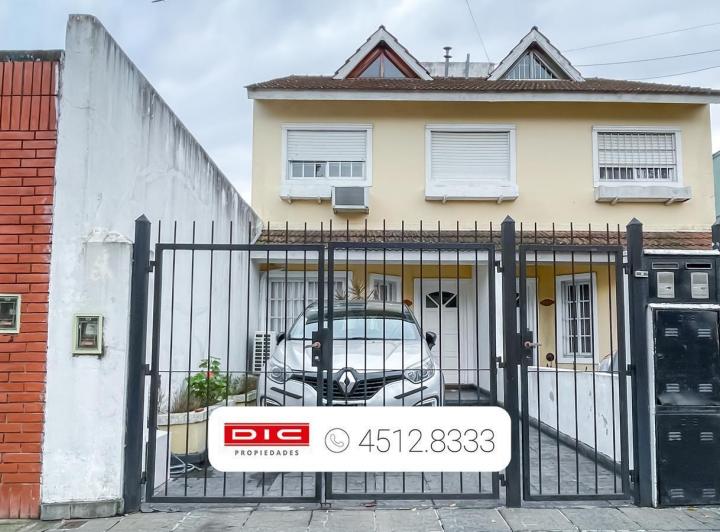 Casa · 116m² · 5 Ambientes · 1 Cochera