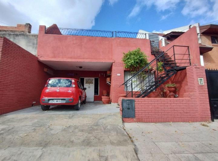 Casa · 120m² · 4 Ambientes · 1 Cochera