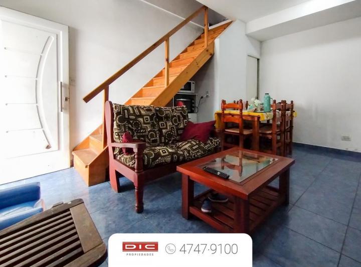 Casa · 167m² · 8 Ambientes · 1 Cochera