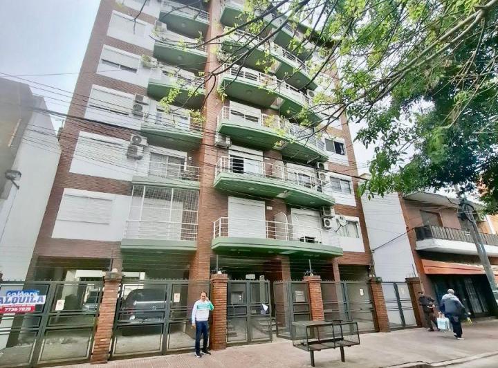 Departamento · 43m² · 2 Ambientes · 2 Cocheras