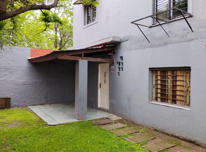 Casa · 80m² · 3 Ambientes · 2 Cocheras