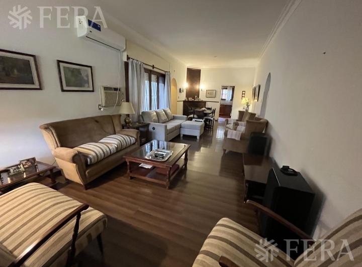 Casa · 142m² · 3 Ambientes · 1 Cochera